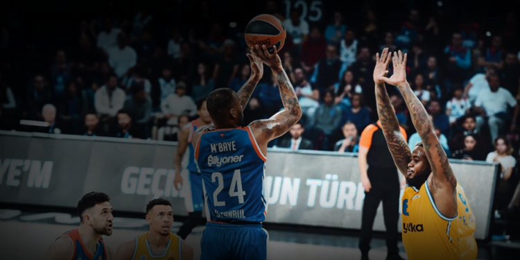 Anadolu Efes Maccabi Tel Aviv karşısında farklı kaybetti