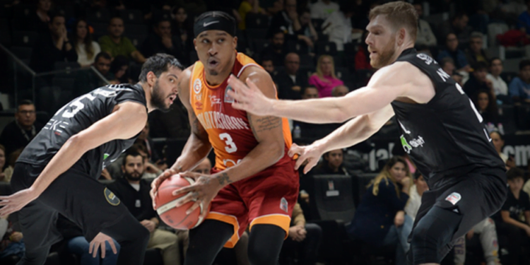 Derbide kazanan Beşiktaş Emlakjet