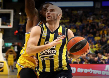Euroleague’de Fenerbahçe Beko sahasında Barcelona’yı konuk edecek