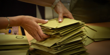 Seçimler Ertelenecek mi? 