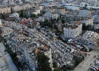 Deprem bölgesindeki elektrik ve doğalgaz borçları silindi