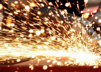 Sanayi üretimi yıllık yüzde 4,5 arttı