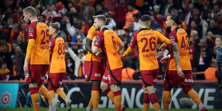 Galatasaray milli aradan 3 puan ile döndü