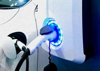 Her iki araçtan biri elektrikli olacak