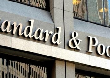 Standard Poor’s Türkiye’nin kredi notunu düşürdü