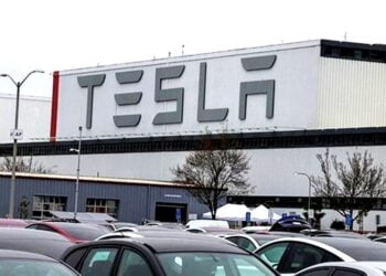 Tesla’dan iki modele zam