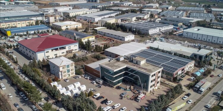 Organize Sanayi Bölgelerinde yıllık ortalama kira artış oranı: yüzde 111