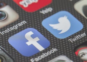 AB’den Twitter’a “sorumluluk” uyarısı