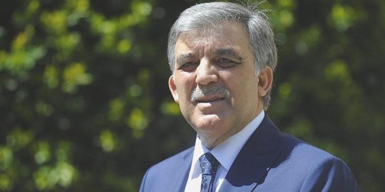 Abdullah Gül’den Cumhurbaşkanı Erdoğan’a kutlama