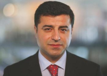 Demirtaş: Etkin politikayı bırakıyorum