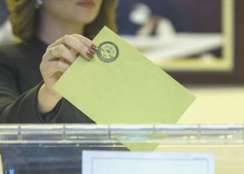 Gümrük kapılarında oy verme süreçleri devam ediyor