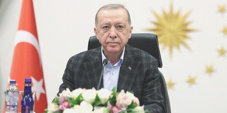 Meclis Lideri Şentop ve Cumhurbaşkanı Sözcüsü Kalın’dan ‘Erdoğan kazandı’ bildirileri