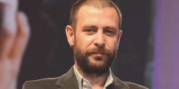 Oyuncu Nejat İşler ve sanatçı Fedon oylarını Bodrum’da kullandı