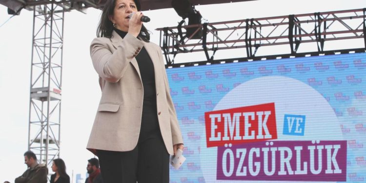 Pervin Buldan: Bir tercih yapmak zorundayız