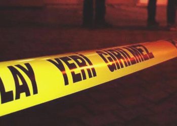 Üçüncü kattan aşağı düşen çocuk hayatını yitirdi