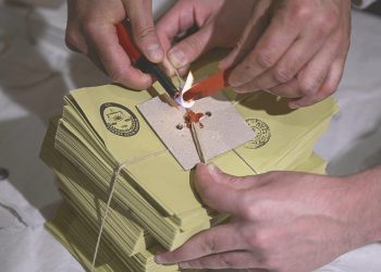 Yurt dışı oylar Türkiye’ye getirildi