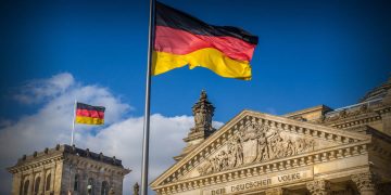 Almanya’dan tarihi hamle: Turist vizesiyle gelip iş bulana fırsat