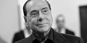 Eski İtalya Başbakanı Silvio Berlusconi hayatını kaybetti