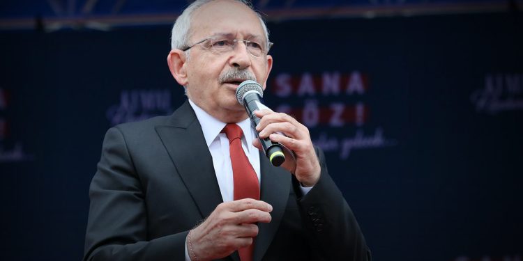 Kılıçdaroğlu tüm danışmanlarını görevden aldı