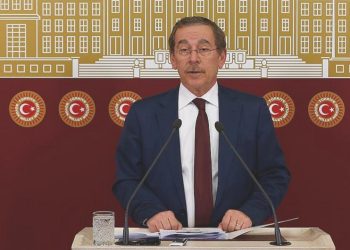 Abdüllatif Şener, CHP’den istifa etti