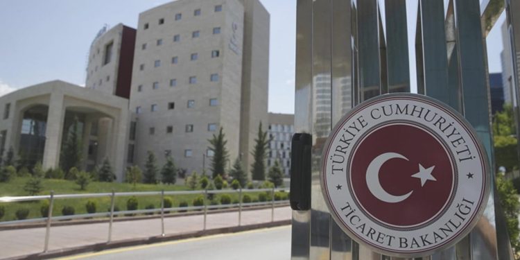 Araba bayisi ve galericilere ceza yağdı