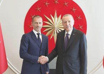 Cumhurbaşkanı Erdoğan UEFA Lideri ile görüştü