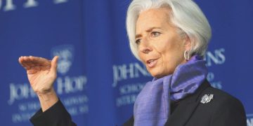 ECB Başkanı Lagarde’den faiz açıklaması!