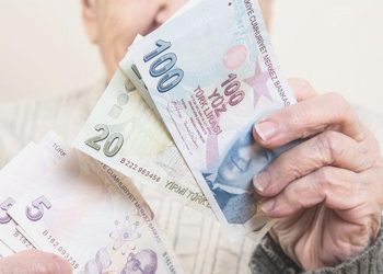 Emekli maaşları ve ikramiyeler ne vakit yatacak?