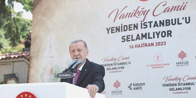 ‘İstanbul Fetret Dönemi’ne girdi’