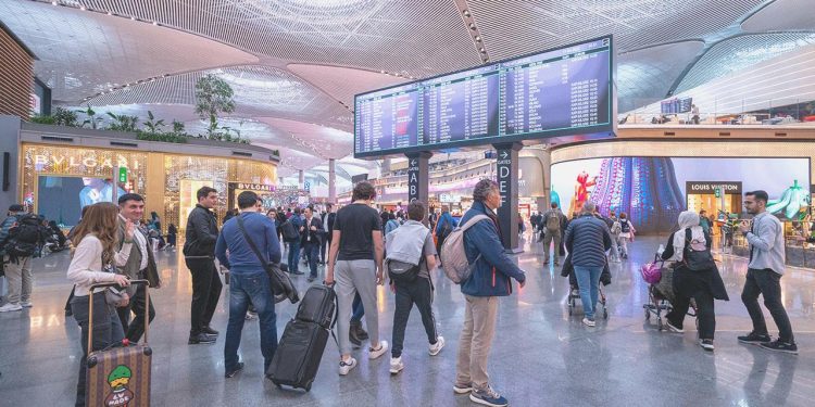 İstanbul Havalimanı’nda tatil yoğunluğu sürüyor