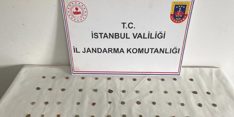 İstanbul’da İbranice yazılı 1100 yıllık İncil ele geçirildi
