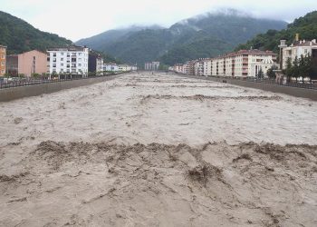 Karadeniz’de 4 vilayette sel felaketi! İçişleri Bakanı’ndan açıklama