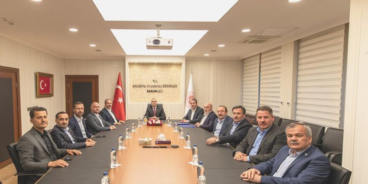 Memur-Sen’den artırım açıklaması: Çalışma barışı sarsıldı