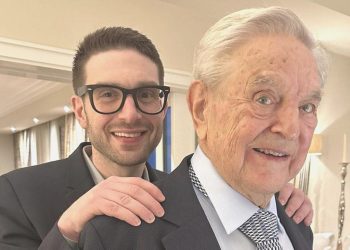 Soros imparatorluğunu oğlu yönetecek