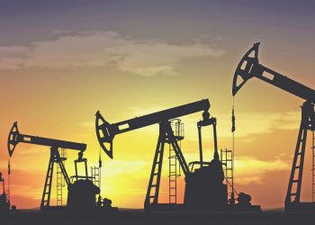 Suudiler “kesinti” dedi! Petrol fiyatları arttı