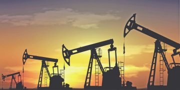 Suudiler “kesinti” dedi! Petrol fiyatları arttı