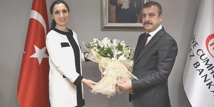 TCMB Lideri Hafize Gaye Erkan vazifesi Kavcıoğlu’ndan devraldı