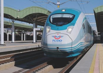 Trenle Ankara-İzmir ortası 3,5 saate düşecek