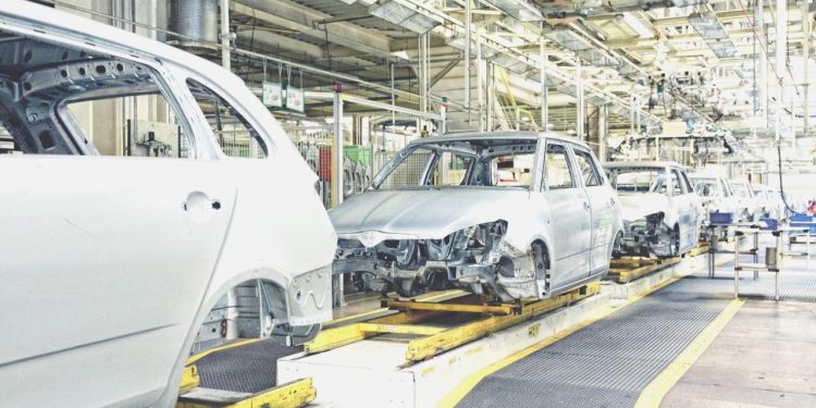 Türkiye’de geçen yıl 1.1 milyon araba, 10 milyon buzdolabı üretildi