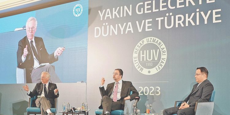 Türkiye’de kurumlar tekrar güçlendirilmeli