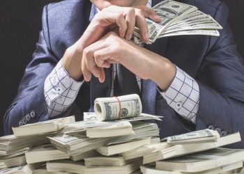 Türkiye’ye geçen yıl 300 dolar milyoneri taşındı