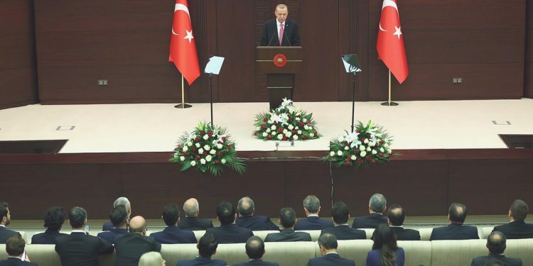 Yeni kabinede kimler yer almadı?