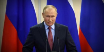 Putin: Barış görüşmelerine temel İstanbul