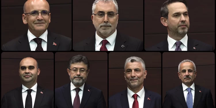 Yeni Ekonomi Yönetiminin sıradaki adımı bütçe geliri arttırımı