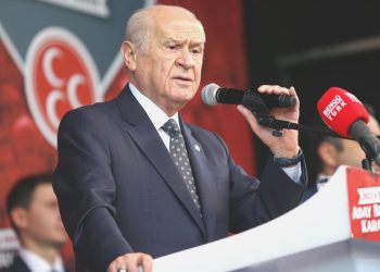Bahçeli’den emekli maaşlarına seyyanen artırım daveti