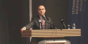 Bakan Kacır: Yatırım için hiç tereddüt etmeyin