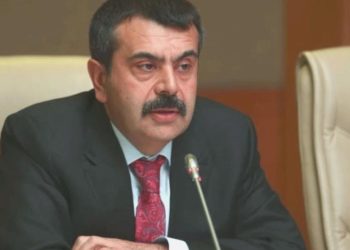 Bakan Tekin açıkladı: Sarsıntı bölgesindeki öğretmenlerin hizmet puanları artırılacak