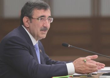 Cevdet Yılmaz iş dünyasıyla bir ortaya gelecek