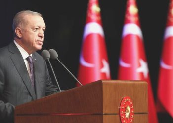 Cumhurbaşkanı Erdoğan: Terörle ortasına aralık koyamayan bir devlet NATO’ya nasıl katkı yapabilir?