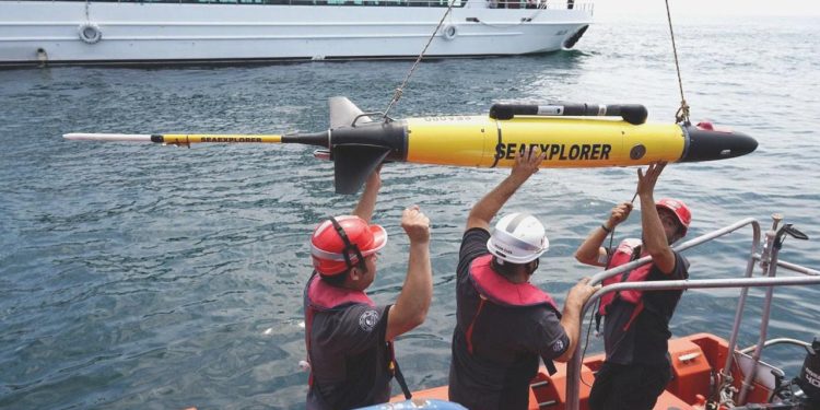 Deniz Kâşifi, yine Marmara’nın derinliklerinde